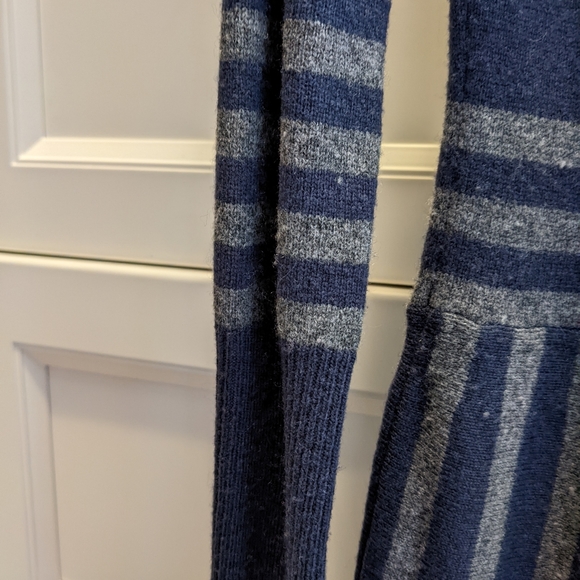 BCBG wool dress size XS - Picture 6 of 6